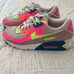 Nike Women Air Max 90 Size 7.5